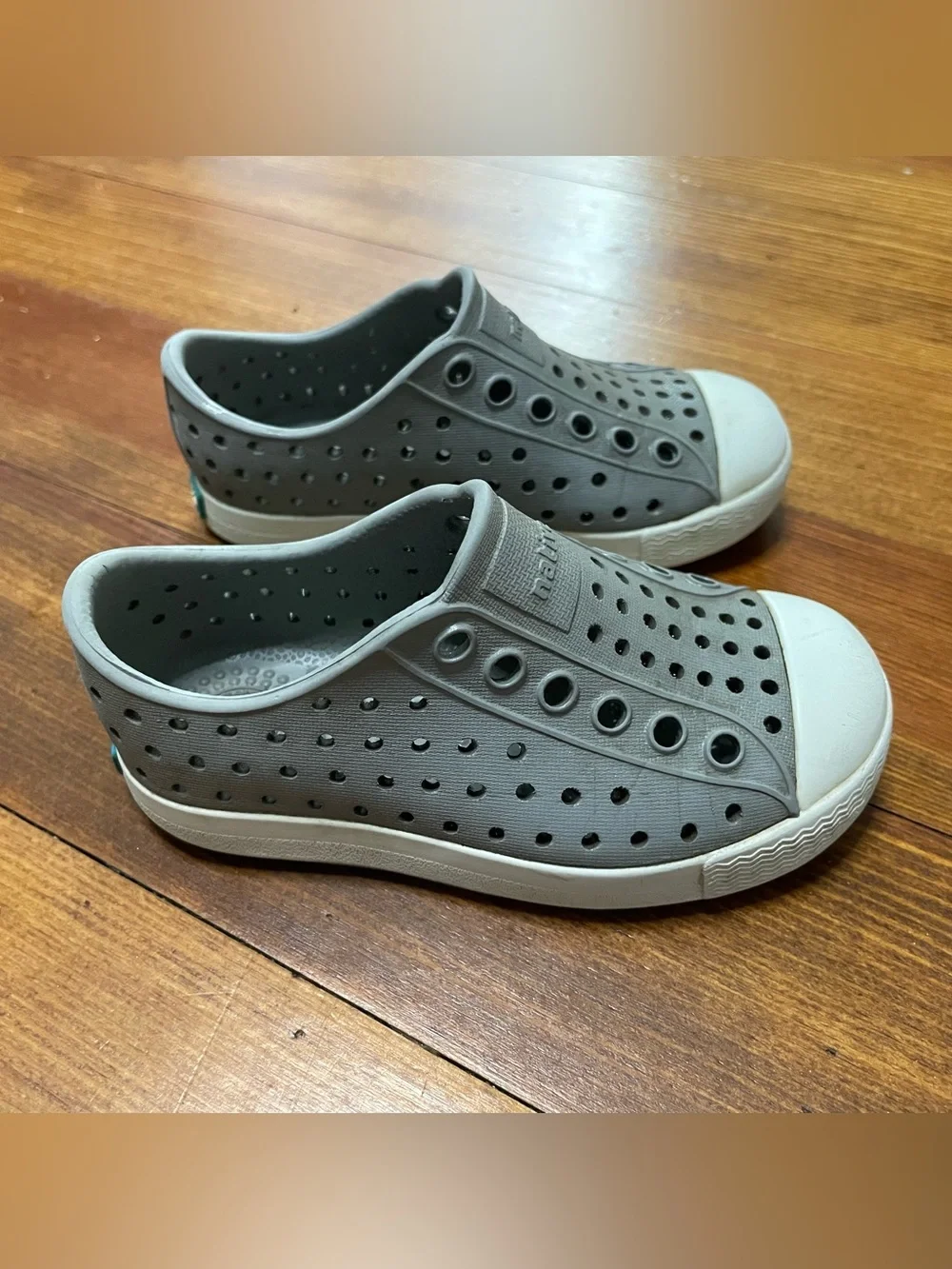 Native Shoes Jefferson Grey Slip-On Water Shoes with White Toe Size 6